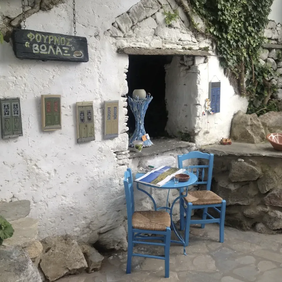 Best restaurant Mykonos - Greek cuisine Mykonos’ charming streets